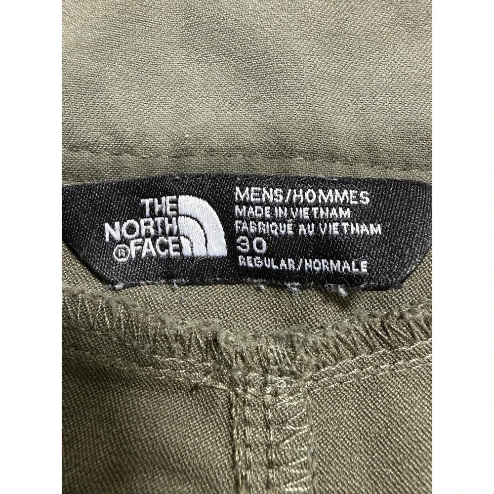 The North Face Pants Mens 30x31 Green Nylon Stretch Outdoor Hiking Chino Casual